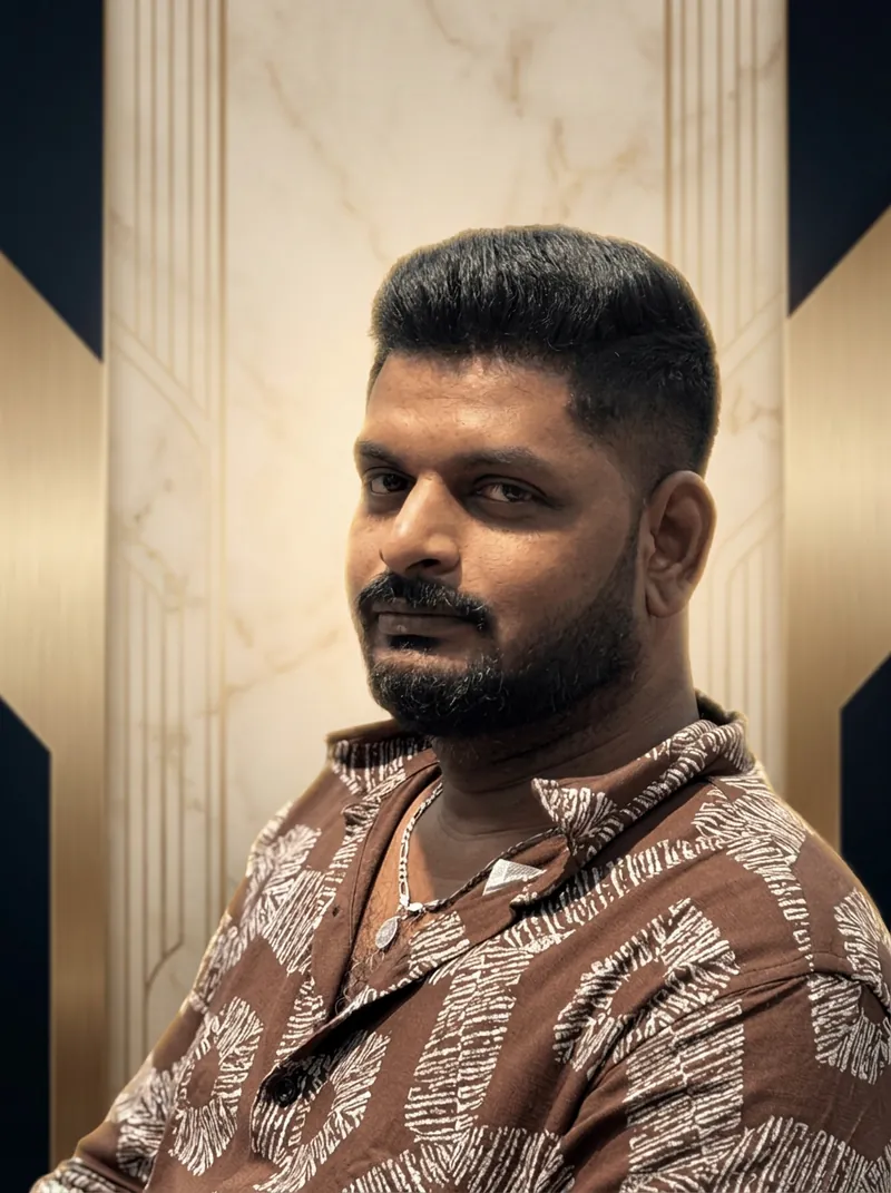 Ravi — Co-Founder of Évyra